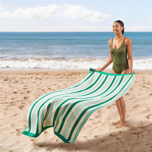 Member's Mark 2-Pack Adult Sand-Friendly Beach Towels, 40" x 72" - Samsclub.com