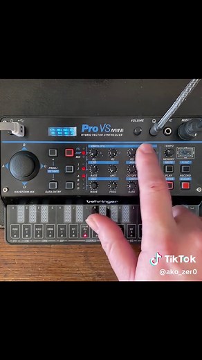 Behringer Pro VS Mini Tutorial: Sound Demo & Review