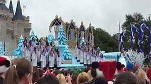 7K views · 278 reactions | The Disney Parks Frozen Christmas Celebration taping continues today, with entertainment on the castle stage. Kudos to the talent and crew for having to work through the crappy weather we've had today. They've had this young girl sing Let It Go in the rain about four times already. | WDW Shutterbug | Facebook