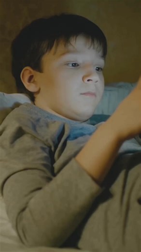 Protect your eye from Blue Light #EyeHealthTips #DigitalEyeStrain #ScreenTimeRelief #ProtectYourEyes #BlueLightGlasses #VisionCare #HealthyEyes2025 | Winner Tech.