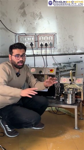 Smallest Sugarcane Machine | Mini Ganna Juice Machine 🍹