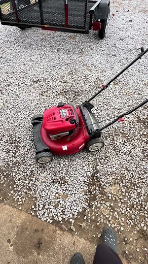 TroyBilt push mower!! Let’s fix it!! #smallengine #smallenginerepair #diy #sidehustle #smallenginesidehustle #mower #lawnmower #lawnmowerflip #mowerflip #youtubemechanic #tiktokmechanic #smallenginefix #lawnmowerfix #mowerfix #smallenginefix #apsmallengine #mowerfix @Crocs @Harbor Freight @SnaponTools @Briggs & Stratton @Troy-Bilt