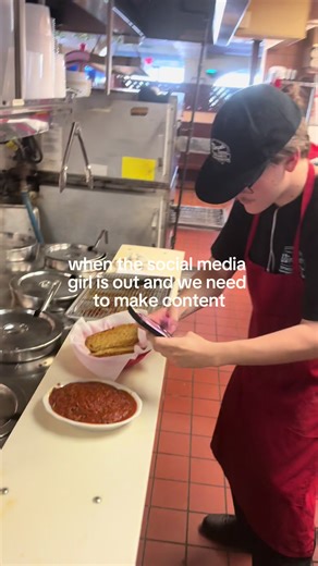 Restaurant Humor: Marketing Chaos & Kitchen Comedy