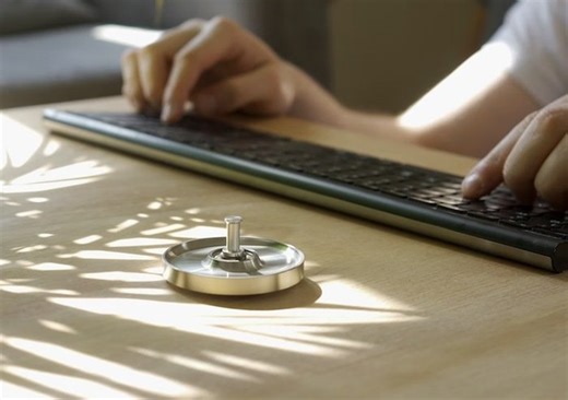 Gyro Spin gyroscopic spinning top