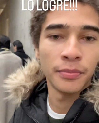 De Último Minuto on Instagram: "El modelo dominicano Juanel Hernández volvió a poner en alto el nombre de la República Dominicana este lunes al brillar en el desfile de Giorgio Armani en Milán, uno de los escenarios más prestigiosos de la moda masculina a nivel mundial. Su participación marca un nuevo hito en su carrera y reafirma la presencia del talento dominicano en las grandes capitales de la moda. Amplía esta y otras informaciones en nuestra página web: www.deúltimominuto.net #DeÚltimoMinu