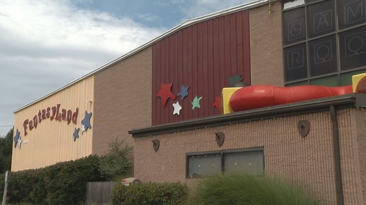 Fantasyland in Seekonk, closed for good, auctions rides and games