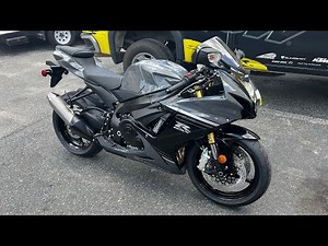 2025 Suzuki GSX-R 750 startup and walk around