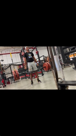 Dianna M Williams Inc ™️ on Instagram: "One of the things that is a non-negotiable in our house is great coaching, mental toughness, accountability and work ethic… Cobe got his workout in on the last day of 2025 and baby this year, it’s been a year for our family …. I’ve watched my son @cobejwilliams be tested in ways that should’ve broken him because as a parent, it broke me down I won’t lie… I have watched him fight adversity since the beginning of the year when he got his very first offer! It