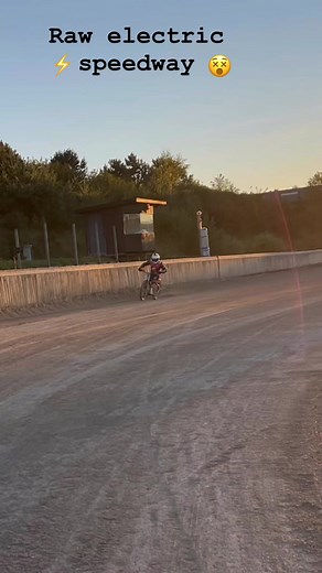 Raw Electric Speedway ⚡️😵 #speedway #electricspeedway #newsport #newbike #future | E Speedway UK