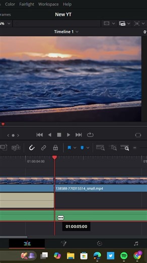 Video in Text Effect #texteffects #tutorial #textanimation #davinciresolvetutorial #edit