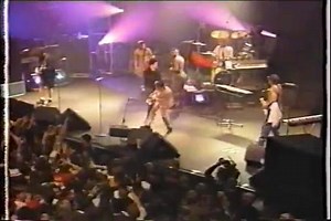 Throwin’ da bone back to 1992 “Skankin’ to the Beat” at The Warfield in San Francisco!! The Fishbone Soldier original Lollapalooza era line-up hits #Texas before headin’ back to the beach next week: THU 4/26 - Houston - Party On The Plaza Avenida Houston TIX/INFO: bit.ly/2pOmLd6 FRI 4/27 - Austin - Buck's Backyard TIX/INFO: bit.ly/2H50yQt SUN 4/29 - Huntington Beach - Back To The Beach Festival TIX/INFO: fgtix.to/2HFMoYu | Fishbone