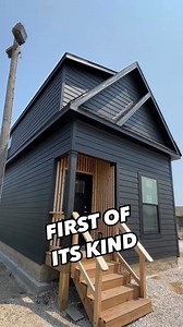 111K views · 2K reactions | This is INCREDIBLE 2 story single section modular home! This prefab house is like nothing else out there! WATCH THE FULL TOUR ON THE CHANNEL FOR ALL THE INFO AND PRICING, link in bio! #prefabhouse #housetour #newhome #realestate #house #manufacturedhomes #prefabhomes #modularhome #modularhouse | Usa homes | Facebook