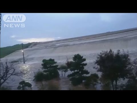 台風19号被害 宮城・大崎市の吉田川が氾濫する瞬間(19/10/22)