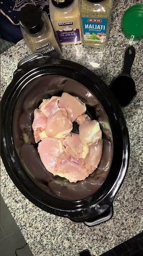 Easy Shredded Chicken! The chicken shreds itself! The crockpot does it everytime!! #shreddedchicken
