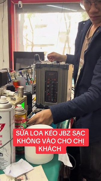 Anh chị có loa kéo, loa Bluetooth, laptop gặp các lỗi như: 🔹 Không lên nguồn 🔹 Sạc không vào 🔹 Bị rè, mất tiếng 🔹 Không kết nối Bluetooth #suachualoakeo #suachualoajbz #suachuabluetooth #xuhuong #hanoi