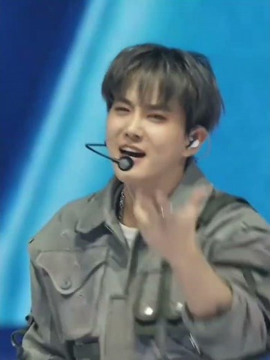 251220 EXO '으르렁 (Growl)' live performance at Melon Music Awards (MMA) 2025