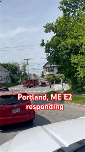 E2 responding #firetruck #firefighter #emergencyresponse #firetruckresponding