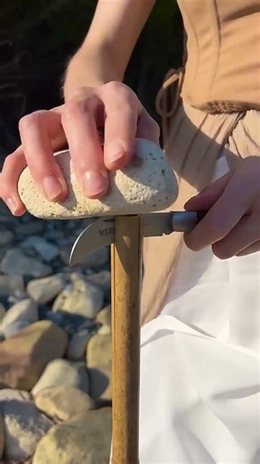 🛠️ SURVIVAL HACK: Transform a Soda Bottle into a Spear! 💥