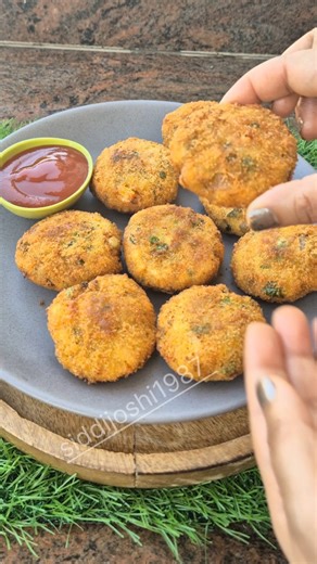 4K views · 176 reactions | Holi special snacks! Poha Cutlet is...