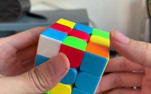 超详细超简单的三阶魔方教程！仅需三条公式！