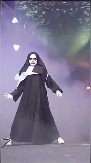 photo ko seene se yaar danceserbian dancing lady #shorts #horror #funny #song