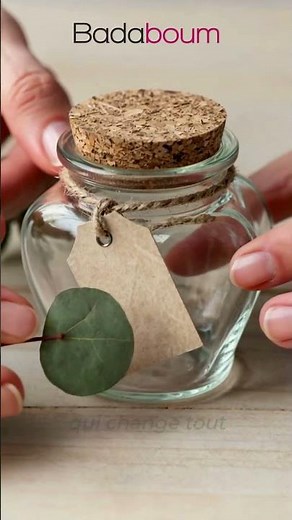 Idée cadeau invité baptême chic et pas cher : remplis et décores un contenant dragées #bapteme