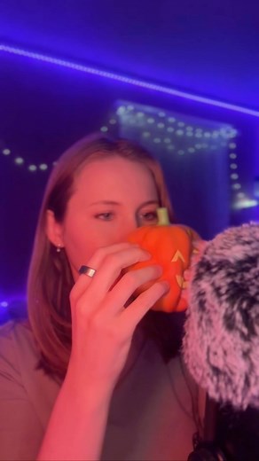 MellowMaddy ASMR✨💕 on Instagram: "full 1HR version OUT NOW on youtube‼️ #asmr #relax #tapping #mouthsounds #mouthsoundsasmr #oddlysatisfying #oddlysatisfyingvideo #sleep"