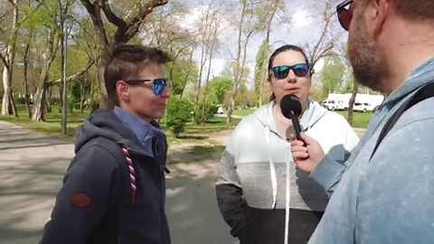 "Az Erste Bank Hungary Zrt. alapelvei szerint ellenez minden háborút és erőszakot" | 24.hu