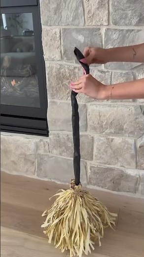 Halloween Animatronics Flying Witch Decorations, 6ft Animated Floating Witch. Link in Description.