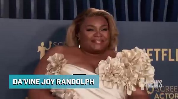 17K views · 287 reactions | https://eonli.ne/3TaDd6k The 2024 Screen Actors Guild Awards are here! From Selena Gomez to Margot Robbie, and more, here are the most stunning red carpet looks! #SAGAwards | E! News | Facebook