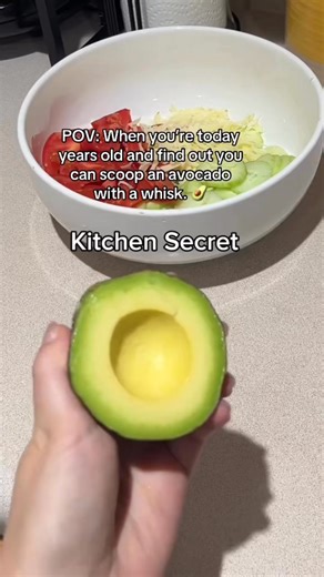 24K views · 199 reactions | No more fighting with a spoon—this trick makes it chef’s kiss perfect for guac, salads, or toast. Follow for more quick hacks + high-protein healthy recipes. #KitchenHack #AvocadoLover #HealthyEats #FoodieFun #EasyRecipes | Ashley May Dawes | Facebook