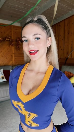 Emerald Gordon Wulf | What’s your weird talent? #contortion #contortionist #flexible #flexibility #cheer #cheerleading #cheerleader #talent | Instagram