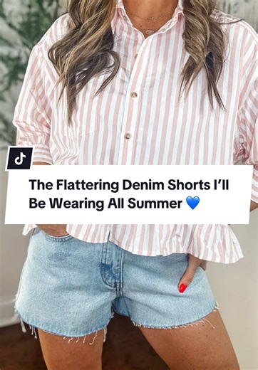The Flattering Denim Shorts I’ll Be Wearing All Summer 💙 Finding denim shorts that are cute AND comfortable is not easy… but these are so good 💕 The light wash is perfect for summer, the fit is super flattering, and they’re not too short or too stiff. Easy to pair with tanks, tees, or oversized tops for that effortless everyday look. Definitely a staple piece you’ll reach for on repeat 💙 Tap the cart to grab yours! \t•\tlight wash denim shorts \t•\tflattering jean shorts women \t•\tsummer den