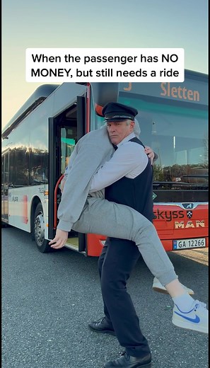 Bus Driver Rap Battle: No Money, No Ride