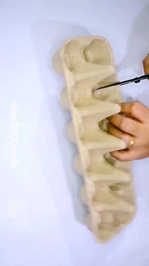 Egg carton Recycling idea💕 #reelsvideo #short #reels #shortsvideo #diy #handmade #How #diyprojects #reelsviral #reelsfb #craft #recycling #recycle | 𝓜𝓲𝓼𝓼𝓭𝓮𝓫𝓫𝓲𝓮𝓓𝓲𝔂