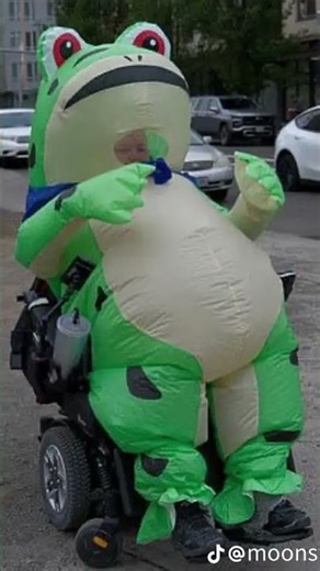 DHS & ICE Don't Know How to Respond to Inflatables