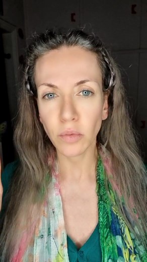 Νέες τάσεις στο βάψιμο μαλλιών με την GEORGIA SIAKAVARA