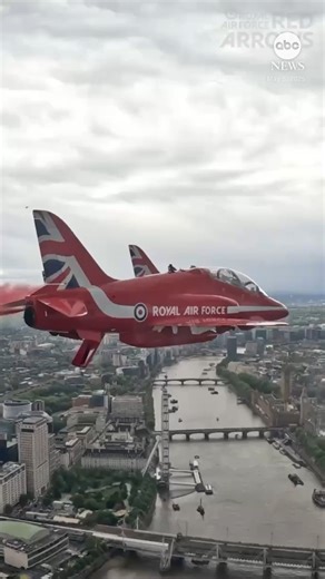 111K views · 964 reactions | Britain's Red Arrows released footage of their flypast over London on Monday, part of the celebrations to mark the 80th anniversary of Victory in Europe day. Read more: https://abcnews.visitlink.me/V-35yJ | ABC News | Facebook