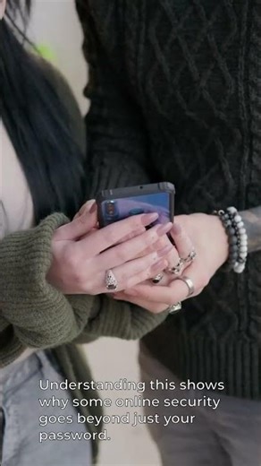 Bank Security Flaw: Password Changes Don't Always Log Out Hackers! 😬 #BankSecurity #ScamAlert