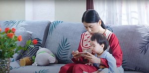 382K views · 1K reactions | Trong cuộc sống, mỗi sự việc đều có một câu chuyện ẩn phía sau, mà đôi khi vì lý do nào đó ta vô tình bỏ lỡ.. Mong bạn luôn có cái nhìn bao dung và thấu hiểu tới những người thân xung quanh mình, để không bao giờ phải cảm thấy hối tiếc ❤️  FPT Camera - Có những yêu thương, mắt thường không thấy! #FPTTelecom #FPTCamera #S4S | FPT Telecom | Facebook