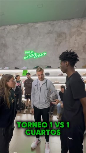 Urban Crave on Instagram: "Cuartos 1 vs 1 #basket #reels #viral"