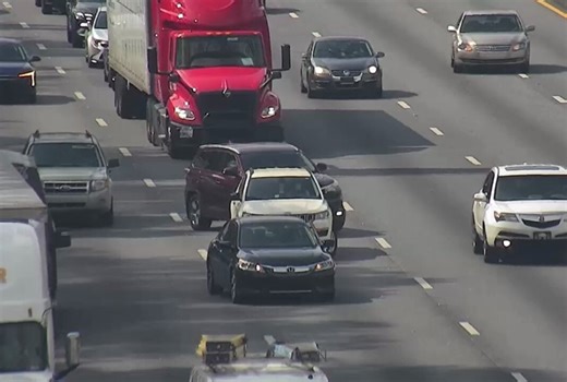 DeKalb Co: Crash on I-285/eb (Inner Loop) at Peachtree Blvd (Exit 31) blocking the 2nd right lane slowing the ride between Dunwoody & Doraville. #ATLtraffic