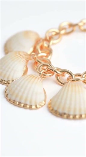 Metal Edged Shell Bracelet White/Gold