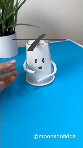 DIY “Cup robot” interactive craft. Easy and fun paper circuit project for beginners.
