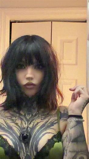 triplexcelestee (@triplexcelestee)’s videos with today by the smashing pumpkins - XIII