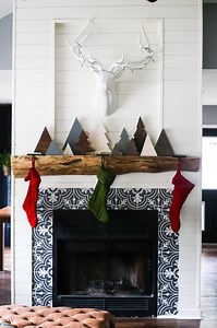 185K views · 781 reactions | Have any scrap wood left over from a fall project? Repurpose it with Varathane Premium Fast Dry Wood Stain to recreate this rustic holiday mantle from Easy & Affordable DIY - Love & Renovations. | Rust-Oleum | Facebook