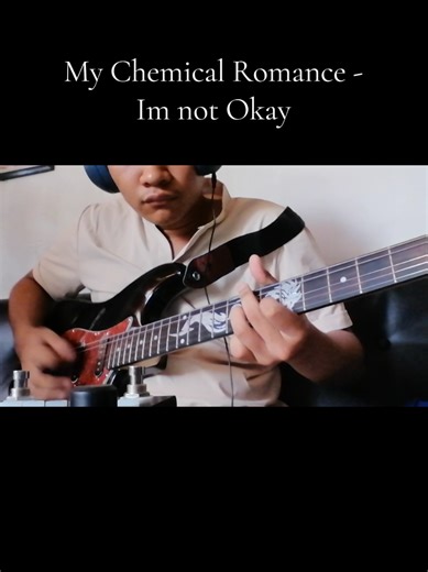 Trying to cover Im not okay by MCR🤘🤘🤘#mychemicalromance #imnotokay #emo #guitarcover #fyp