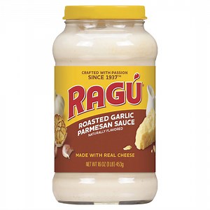 RAGU Roasted Garlic Parmesan Alfredo Pasta Sauce, 16 oz