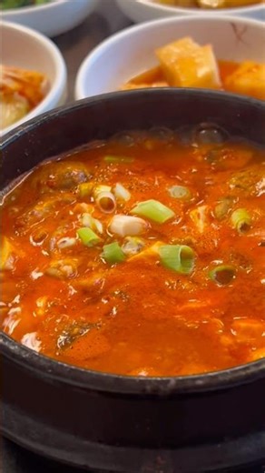 Honolulu’s One & Only Korean SPICY Soft Tofu Soup🌶️ & Iron Skillet Kalbi 🍖 #hawaiifood #honolulu