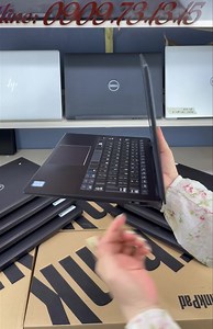 9.6K views · 32 reactions | Chỉ 4tr2/máy. Đỉnh phẩm nhà Dell Latitude 3301 mỏng nhẹ bền bỉ , thuộc dòng máy doanh nhân. Core i5 thế hệ 8 màn hình 13.3inch trọng lượng chỉ 1kg. Chất nhôm màu đồng siêu đẹp, hàng hiếm chốt nhanh ạ. | Laptop Việt Mỹ | Facebook